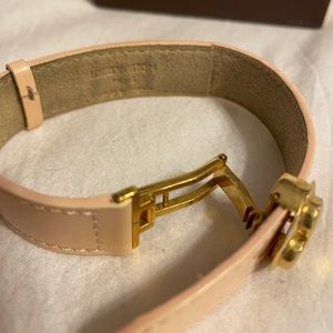 Louis Vuitton Voeux Mv bracelet.